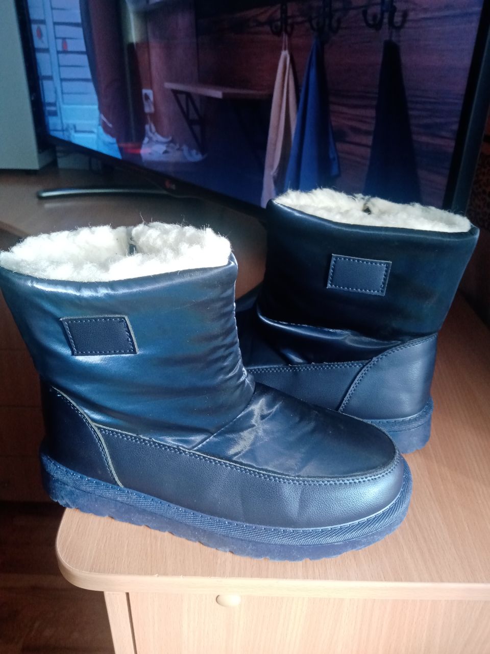 Продам новые ботинки 38 размера - Одежда в Братск