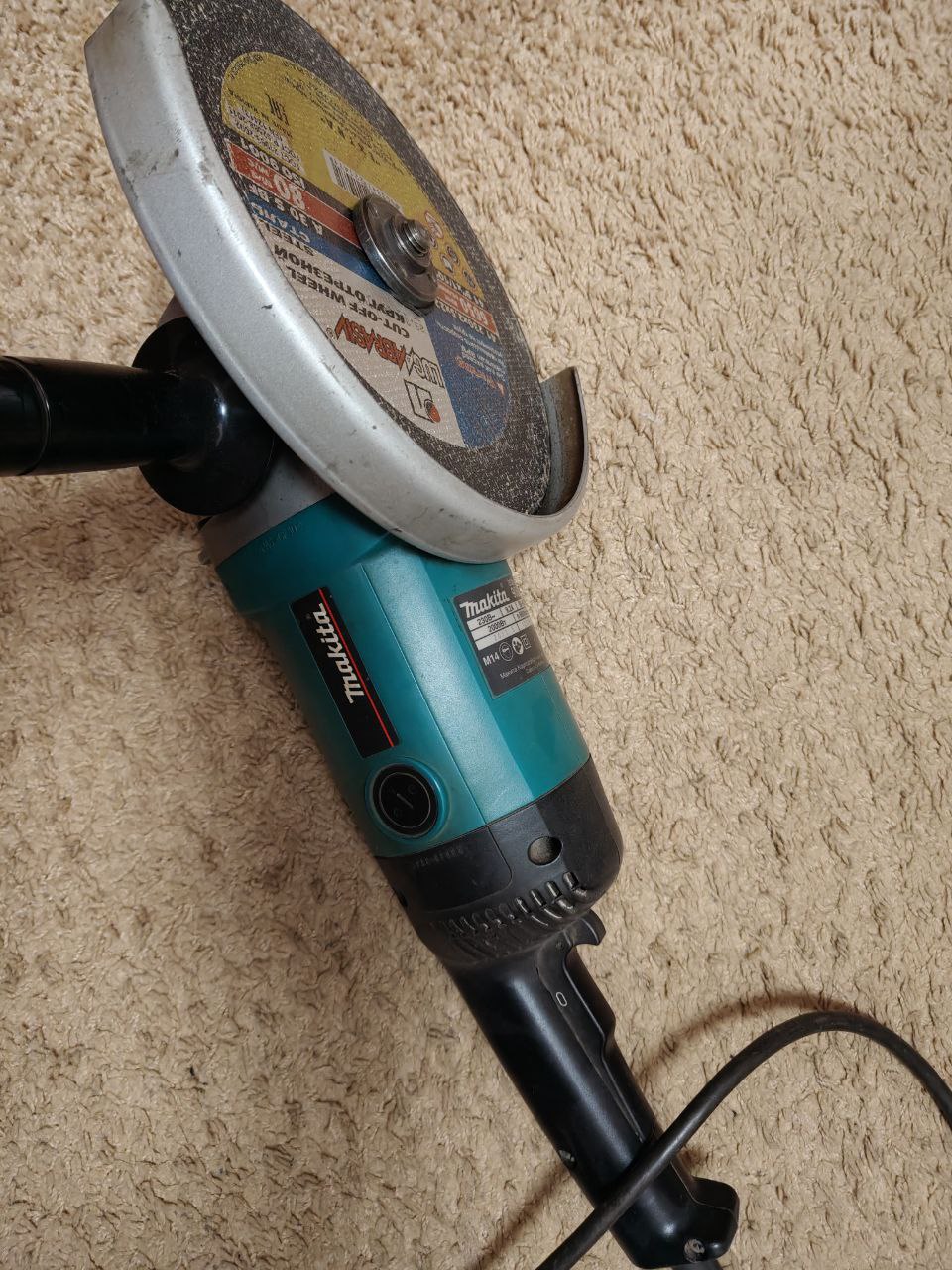 Продам болгарку в отличном состоянии - частное объявление в Братск