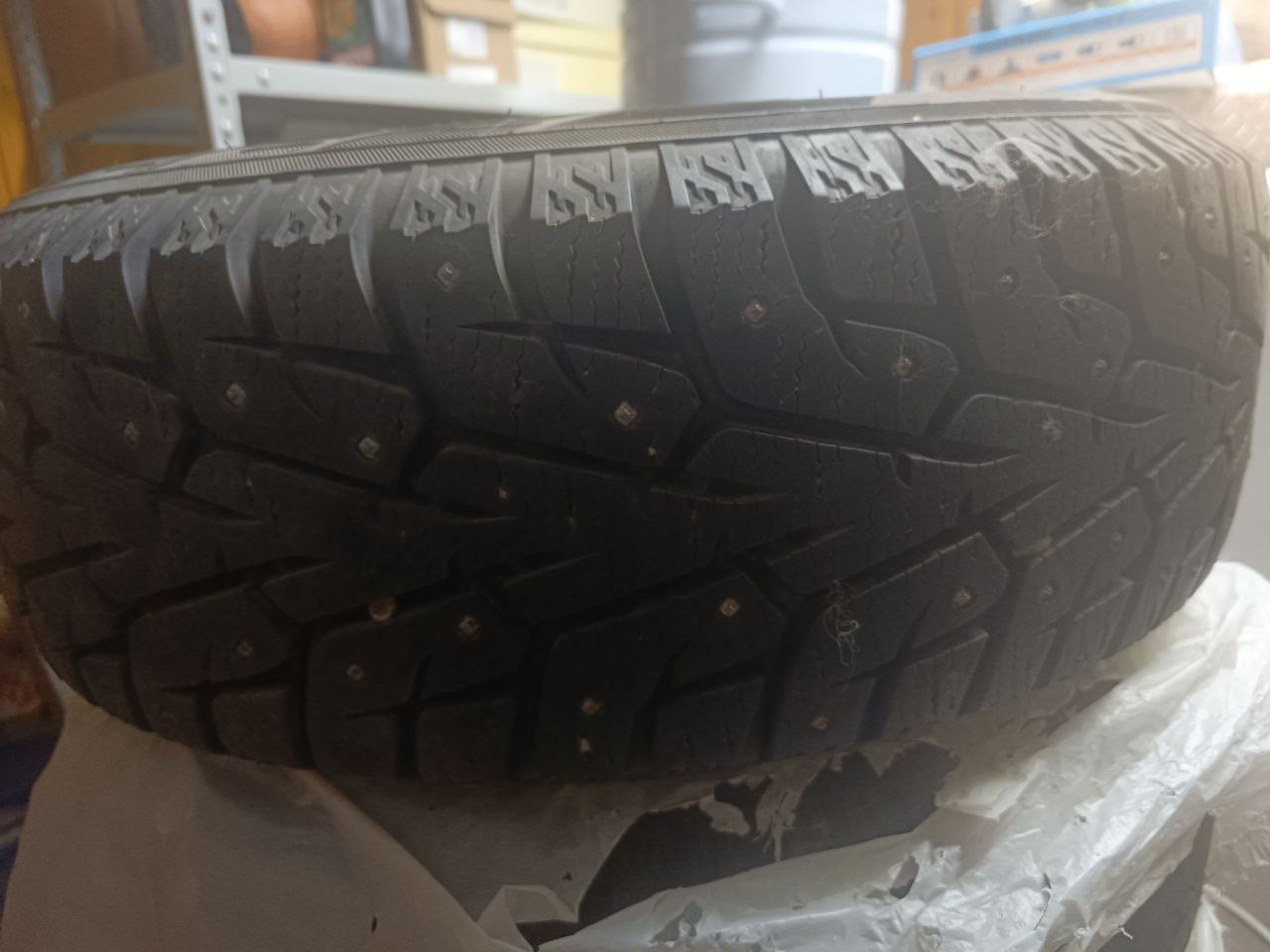 Колеса зимние с шипами б/у один сезон R16 - Авто в Уфа - фото 4