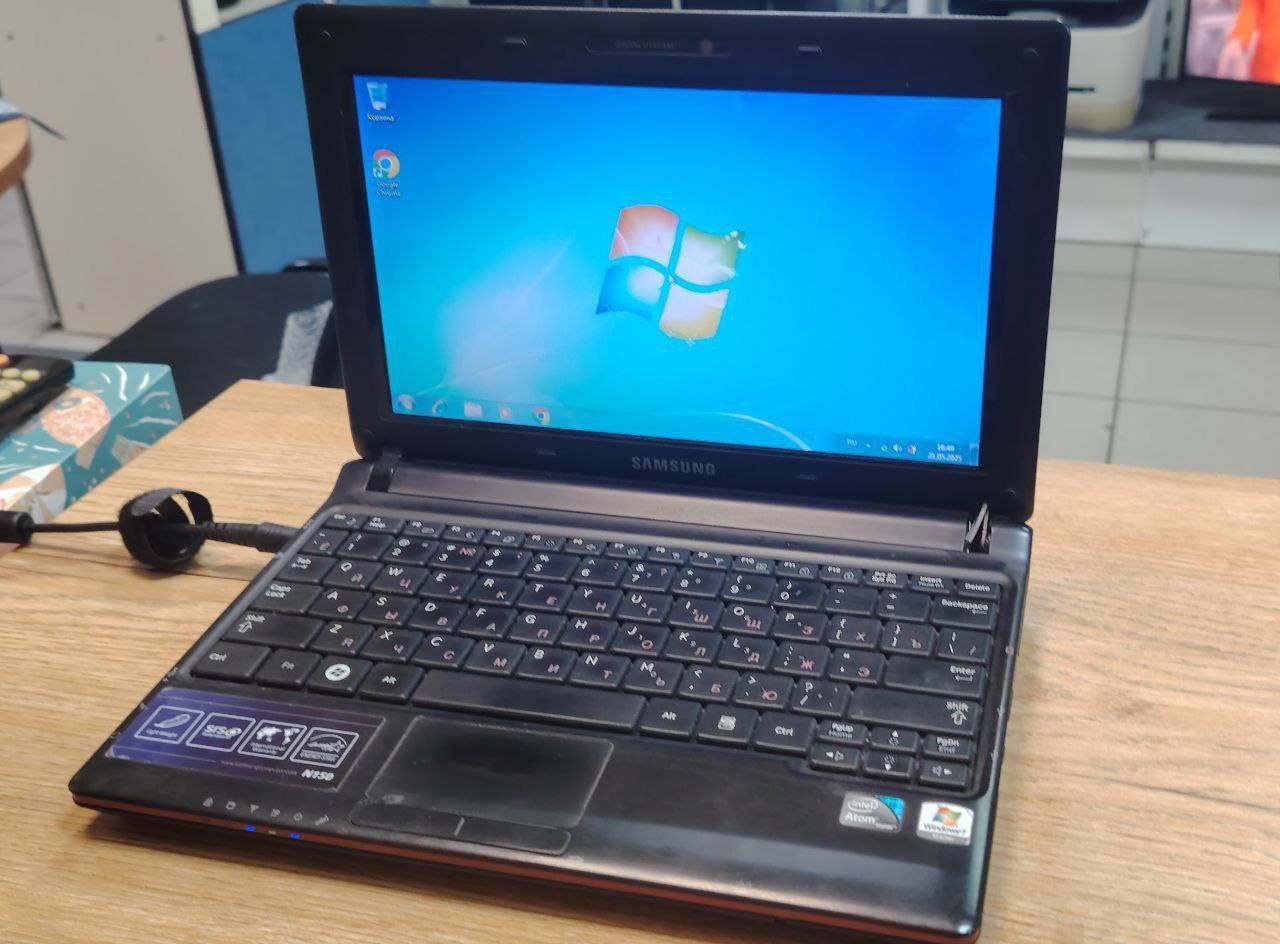 Продам нетбук с 4-ядерным процессором Intel n450 - Электроника в Чита