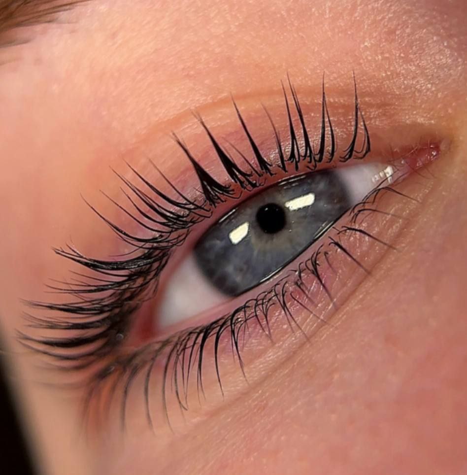 Записаться на красоту бровей и ресниц - частное объявление в Чебоксары