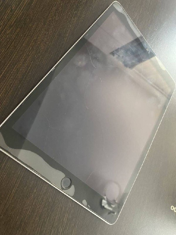iPad 2021 9-го поколения - частное объявление в Пермь