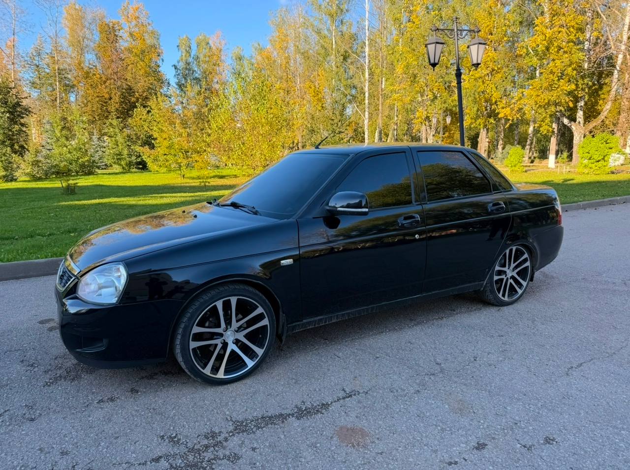 Куплю приору 2 в черном цвете с кондиционером - Авто в Пермь