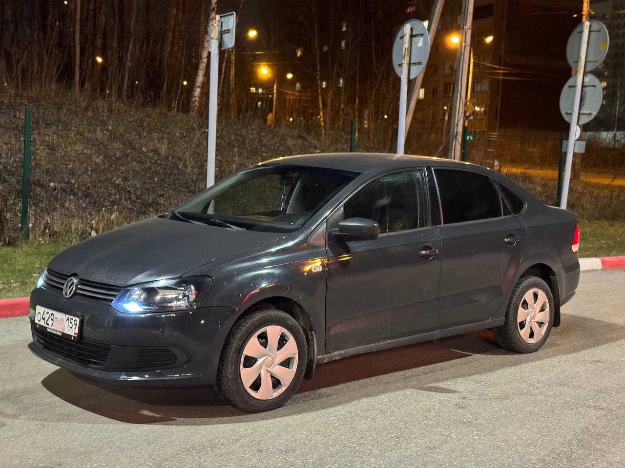 Volkswagen Polo 2011 1.6 - Авто в Пермь - фото 2