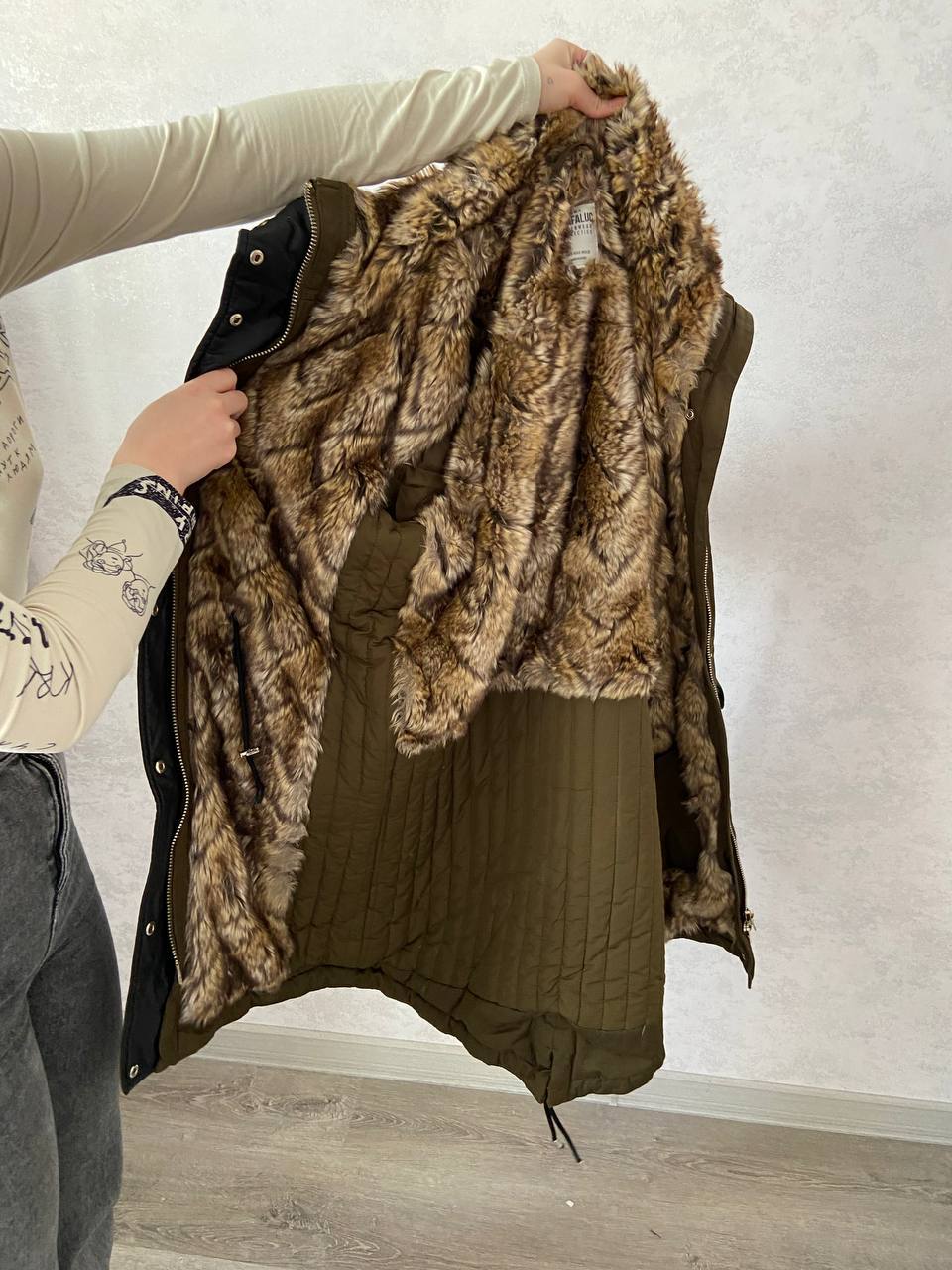 Парка Zara женская зимняя - Одежда в Чебоксары