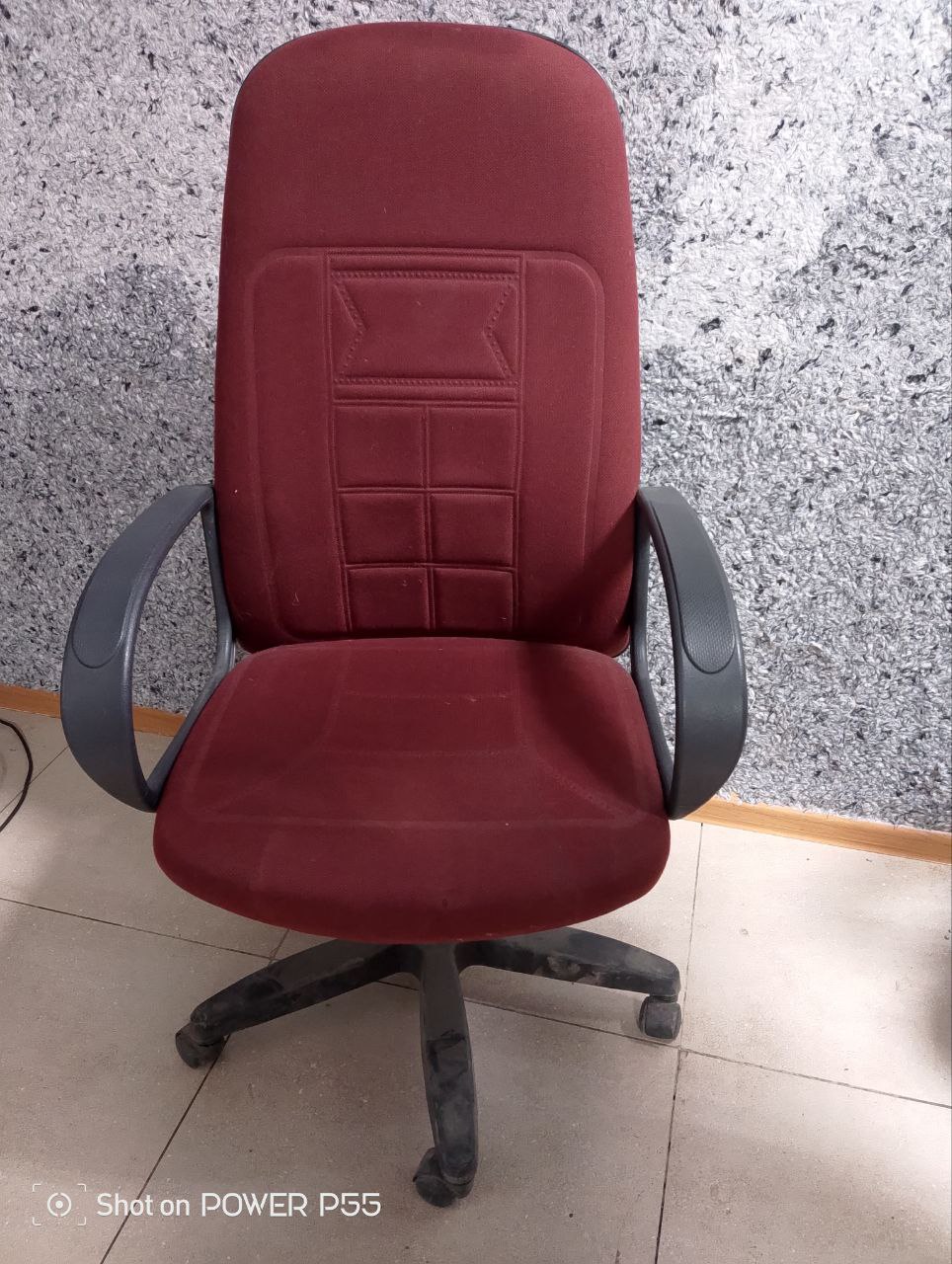 Продаём офисные стулья - Для дома и дачи в Саратов