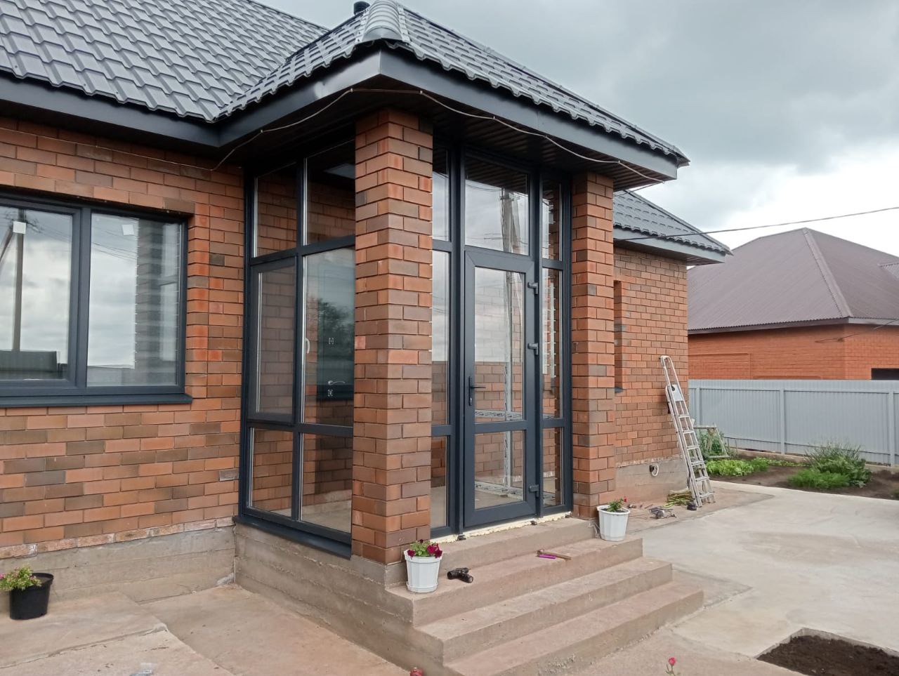 Изготовление и установка пластиковых и алюминиевых конструкций - Услуги в Оренбург