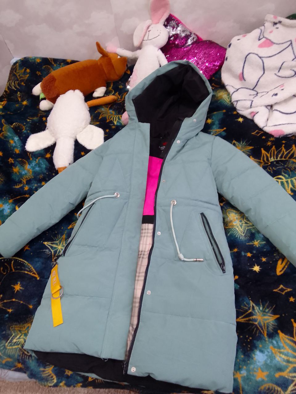 Продам зимнюю куртку на девочку - частное объявление в Братск