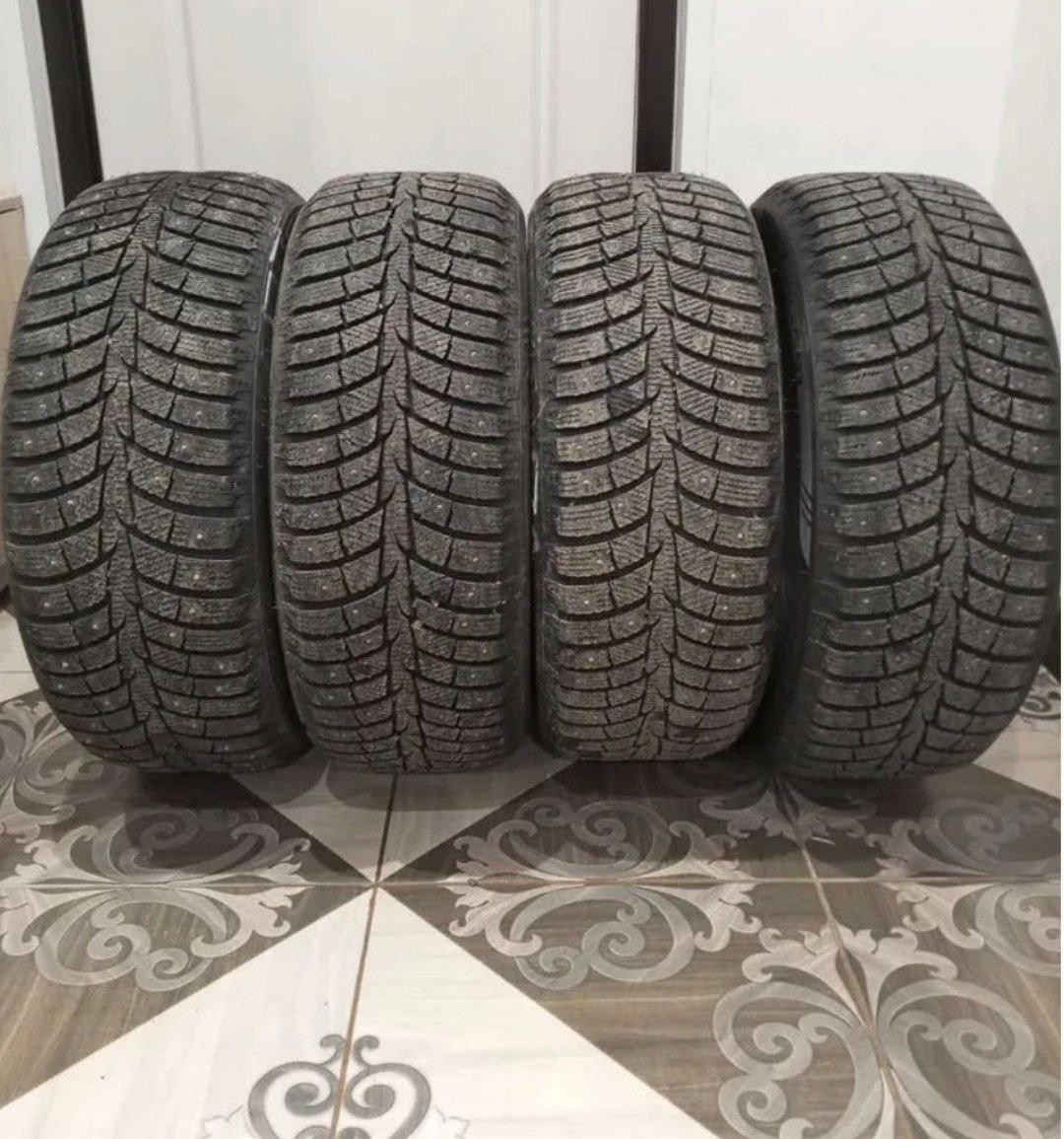 Зимняя резина Laufenn R17 215/50 - частное объявление в Оренбург