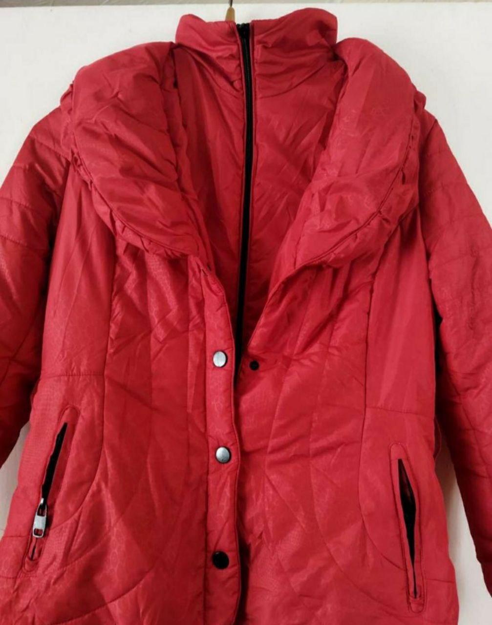 Куртка на синтепоне 46-48 размер - частное объявление в Энгельс