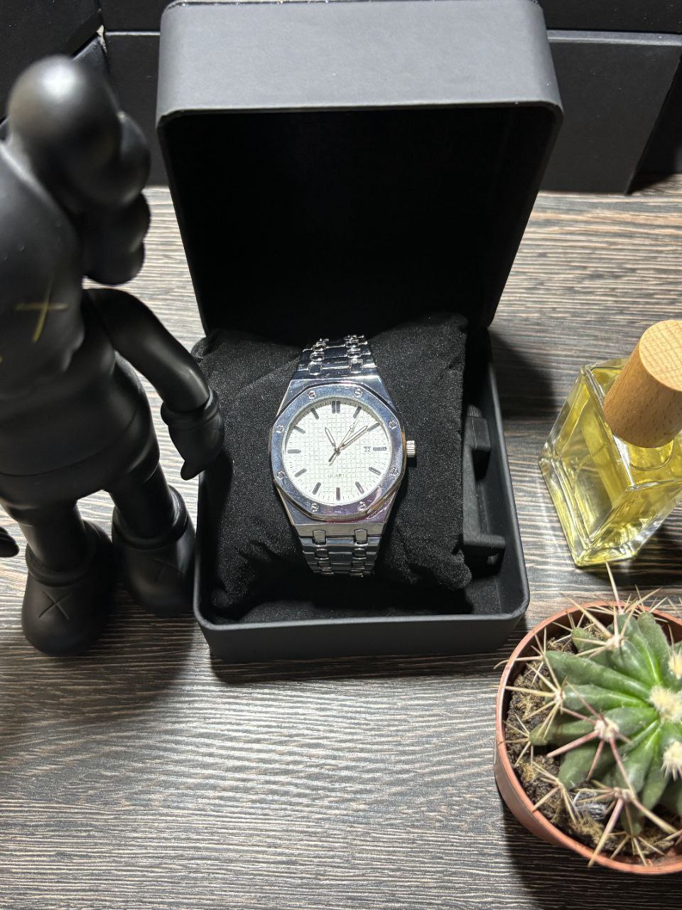 Часы AURA механические - частное объявление в Астрахань