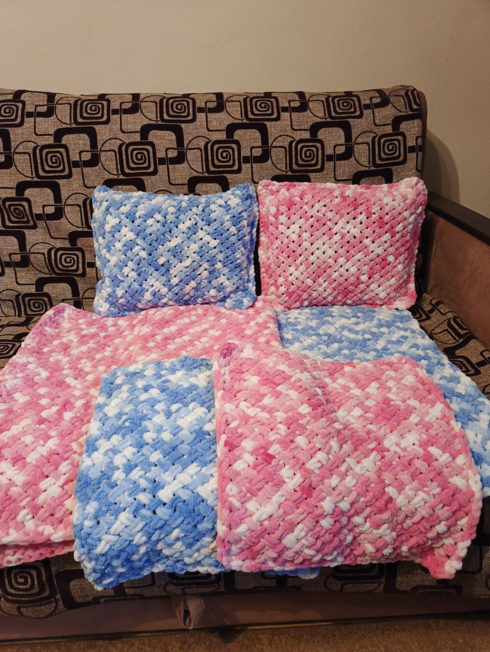 Комплект детский: подушка, сидушка, плед на кроватку - Товары для детей в Саратов