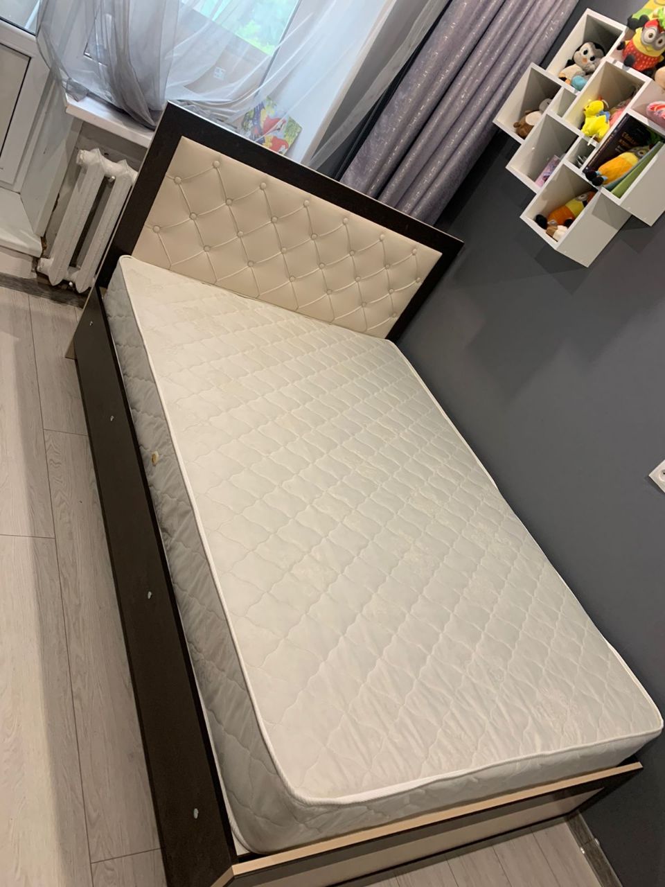 Кровать с мягким изголовьем с матрасом в подарок - Для дома и дачи в Ульяновск