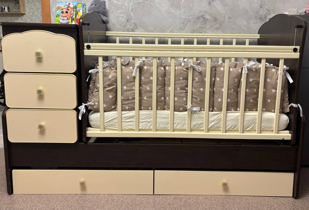 Продам детскую кроватку с комплектом - Товары для детей в Самара