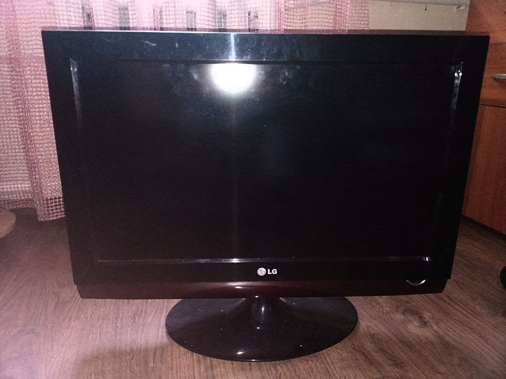 Продам телевизор в хорошем состоянии - частное объявление в Новороссийск