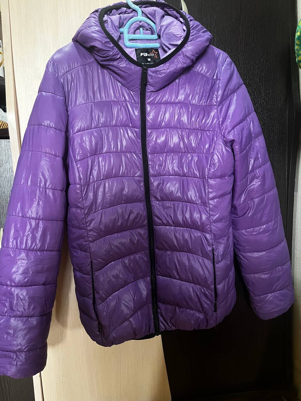 Кожанка Mango и ветровка - Одежда в Новороссийск - фото 3