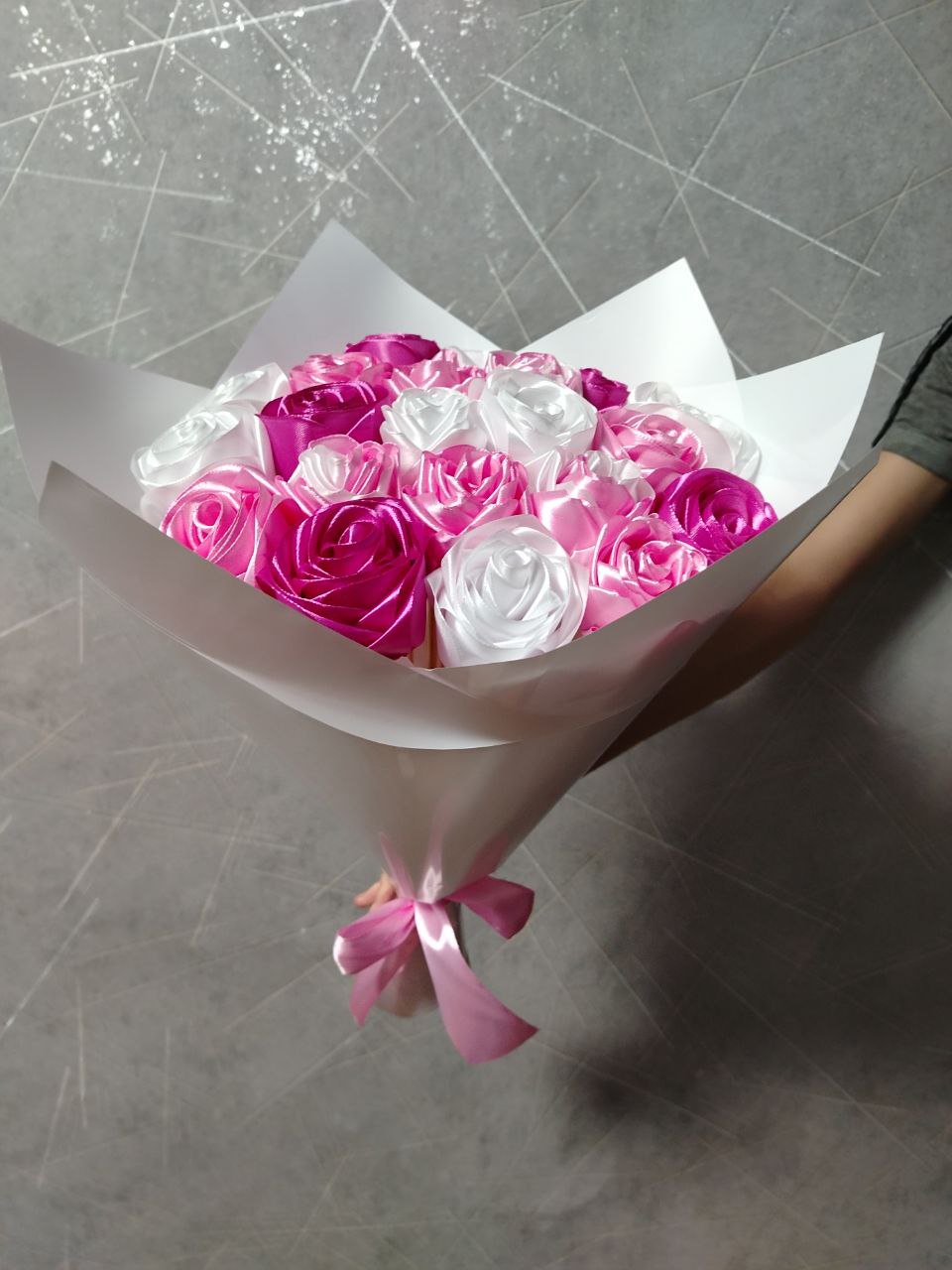 Букет роз из атласных лент - Хобби и отдых в Абакан