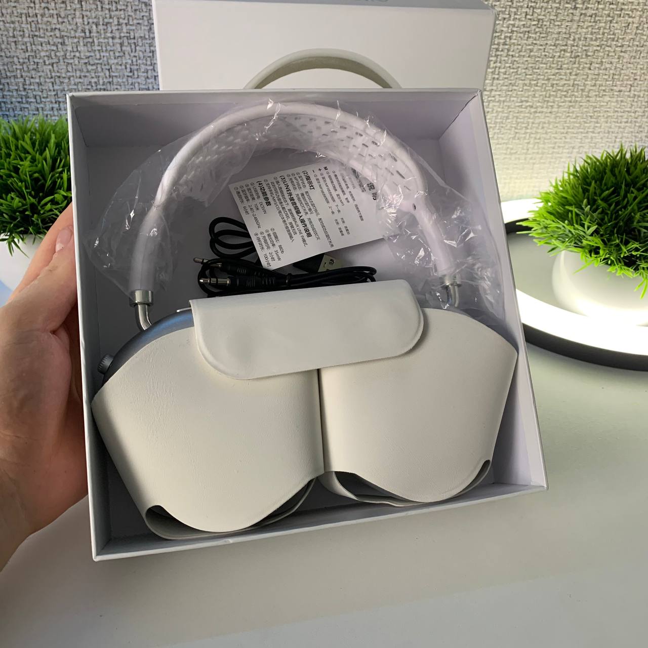 Беспроводные наушники AirPods Max и Marshall Major 4 - Электроника в Красноярск