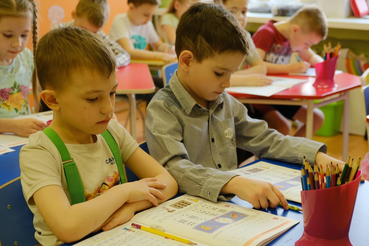 Набор в студию подготовки детей к школе «Дошколёнок» - частное объявление в Красноярск