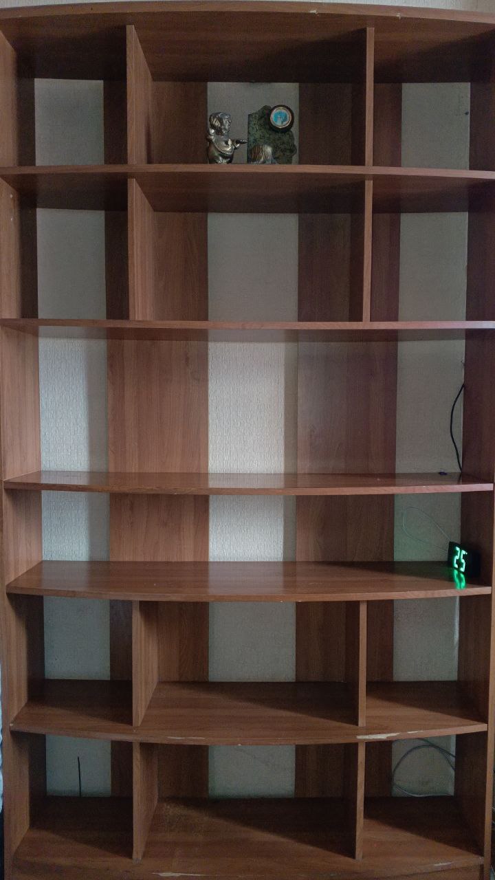 Продам книжную полку б/у - частное объявление в Чита