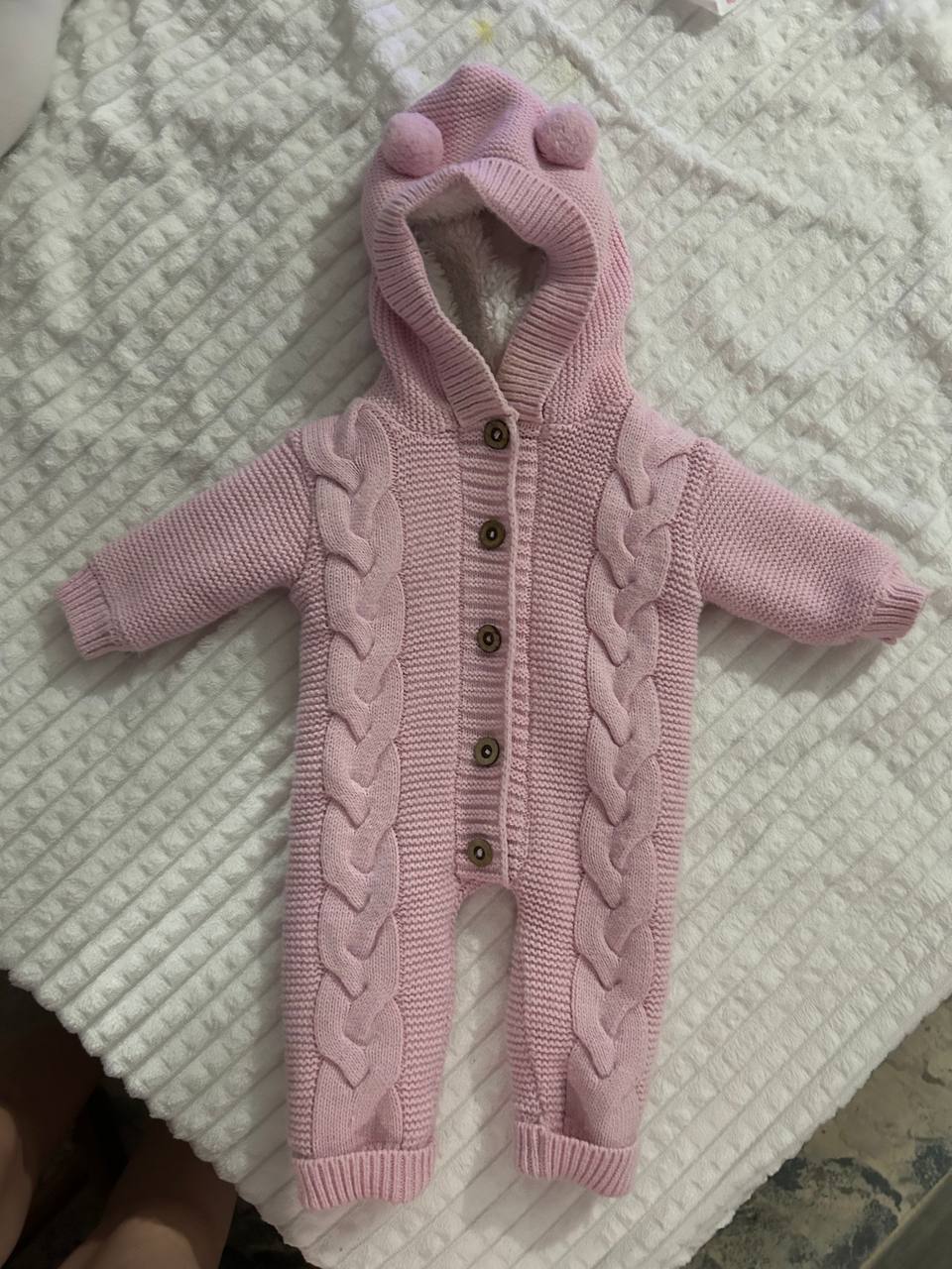 Продам тёплые комбинезоны 56-62р - Товары для детей в Сургут