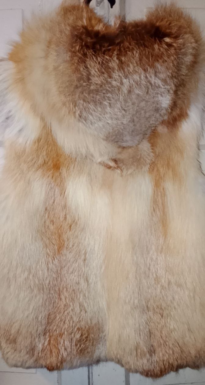 Жилетка натуральная из рыжей лисы - частное объявление в Тюмень