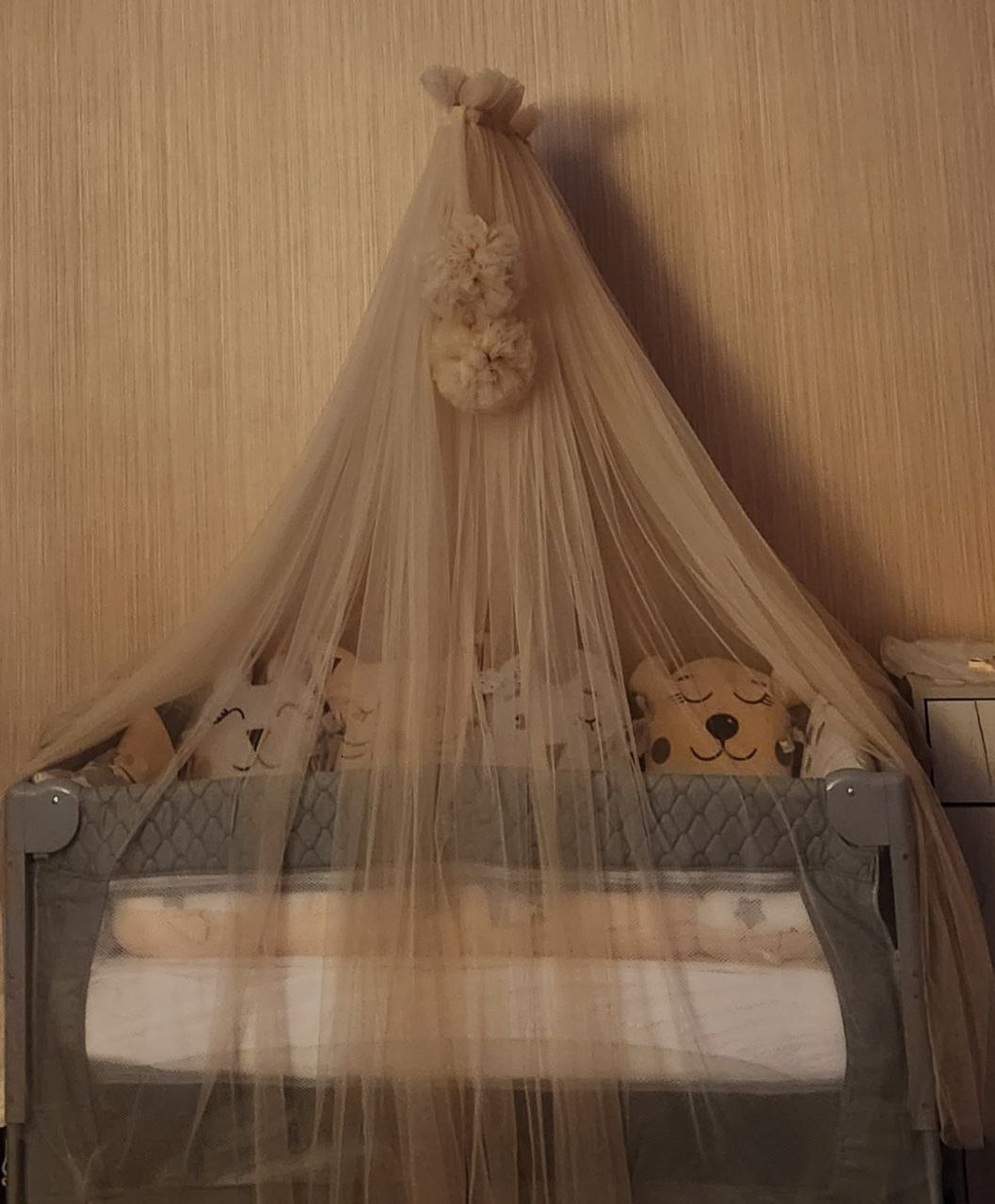 Продам балдахин на кроватку и комбинезон трансформер - Товары для детей в Красноярск - фото 2