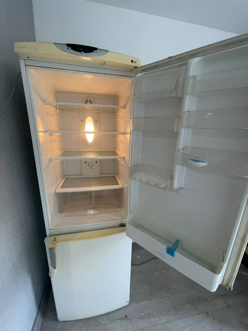 Продам холодильник в хорошем состоянии - Для дома и дачи в Красноярск - фото 2