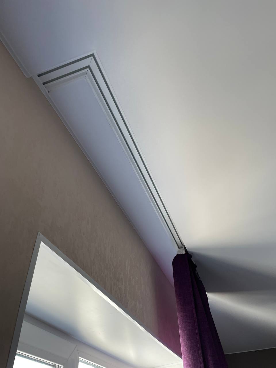 Монтаж натяжных потолков - Услуги в Омск