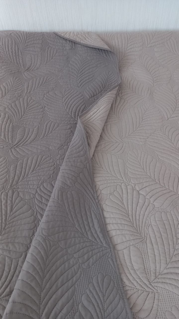 Продам двустороннее покрывало - частное объявление в Братск