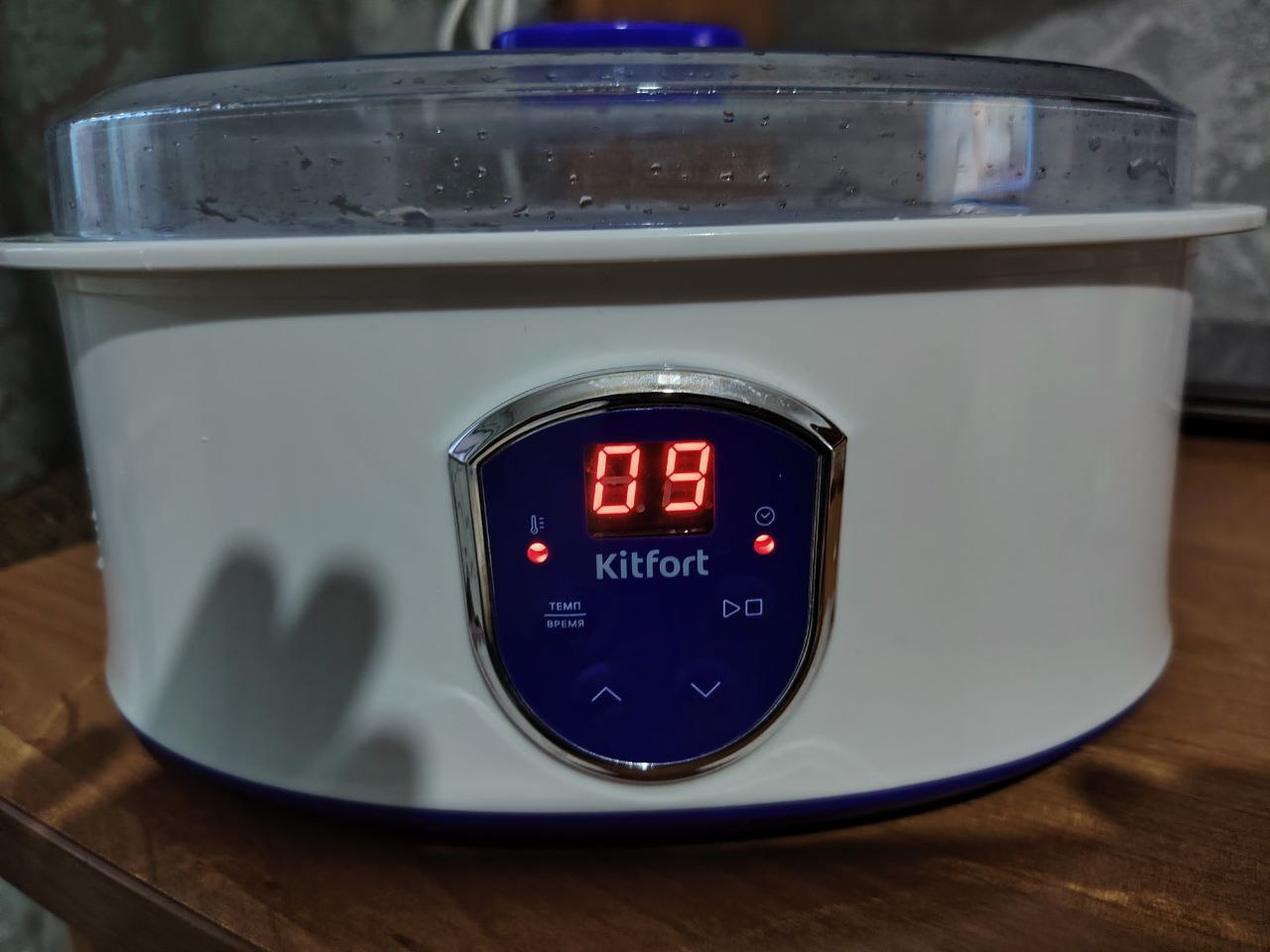 Йогуртница и рабочие ботинки - Для дома и дачи в Сургут - фото 2