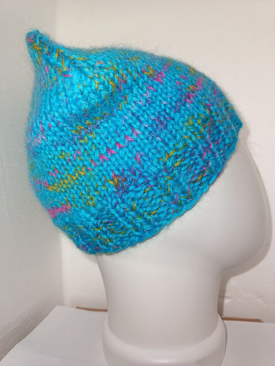 Шапочка тёплая ручная работа - Одежда в Москва