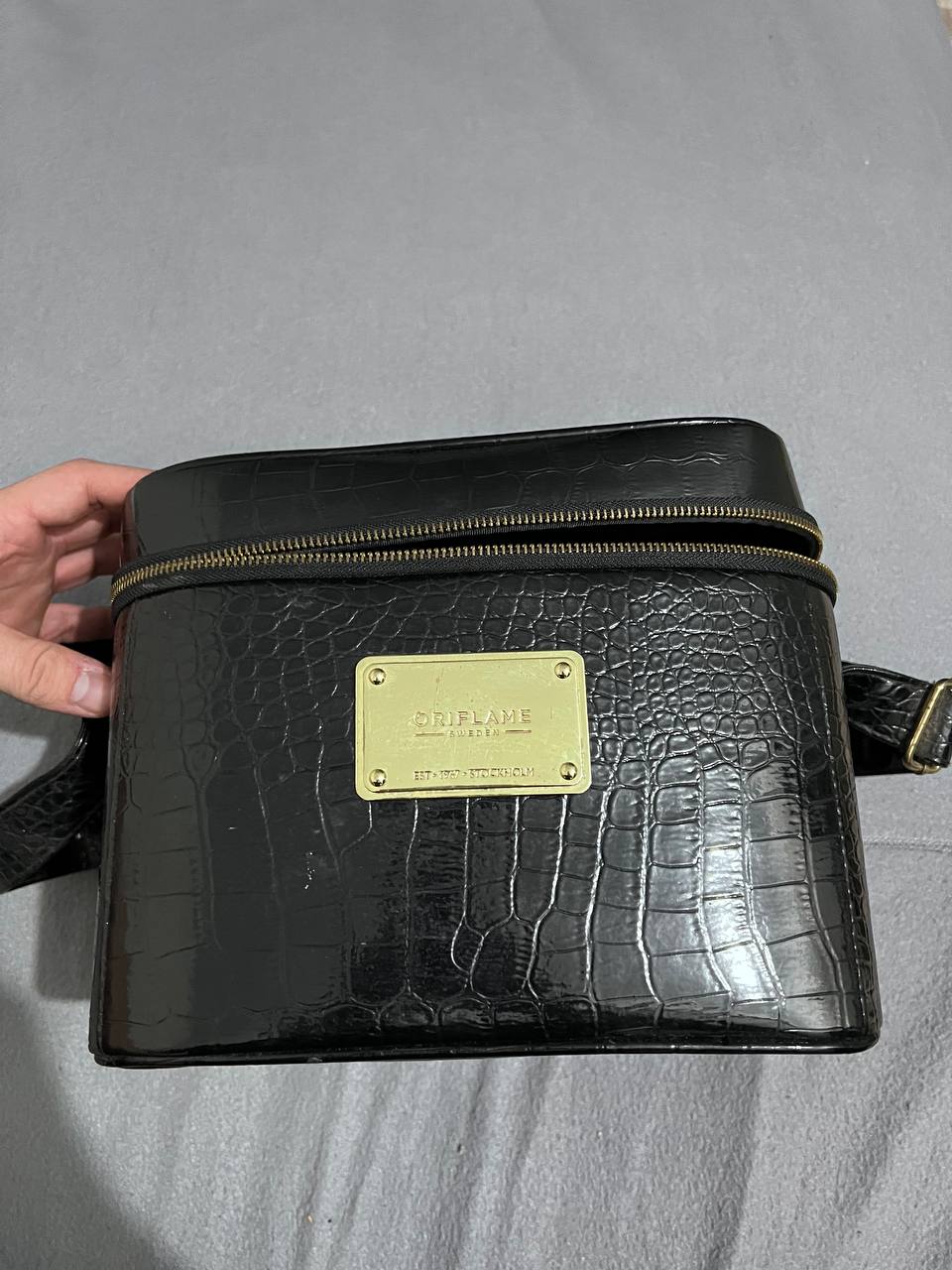 Продам фотоаппарат Nikon d3000 - частное объявление в Челябинск