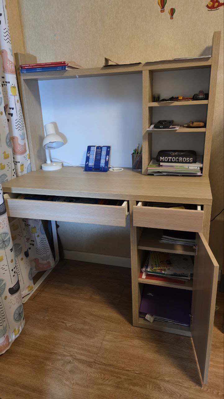 Письменный стол Икея - частное объявление в Химки