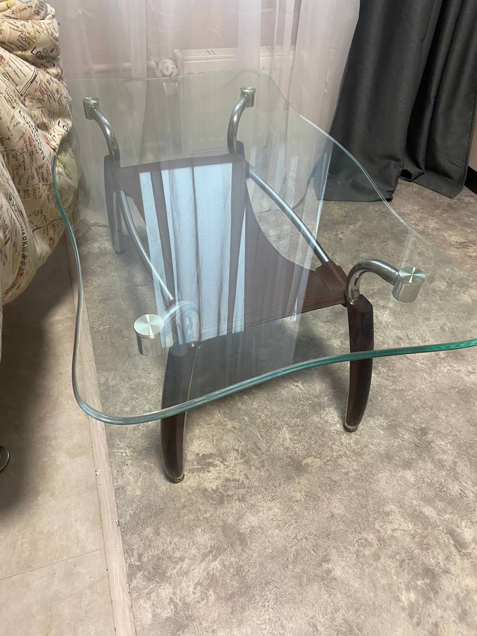 Журнальный стол стеклянный - частное объявление в Ижевск