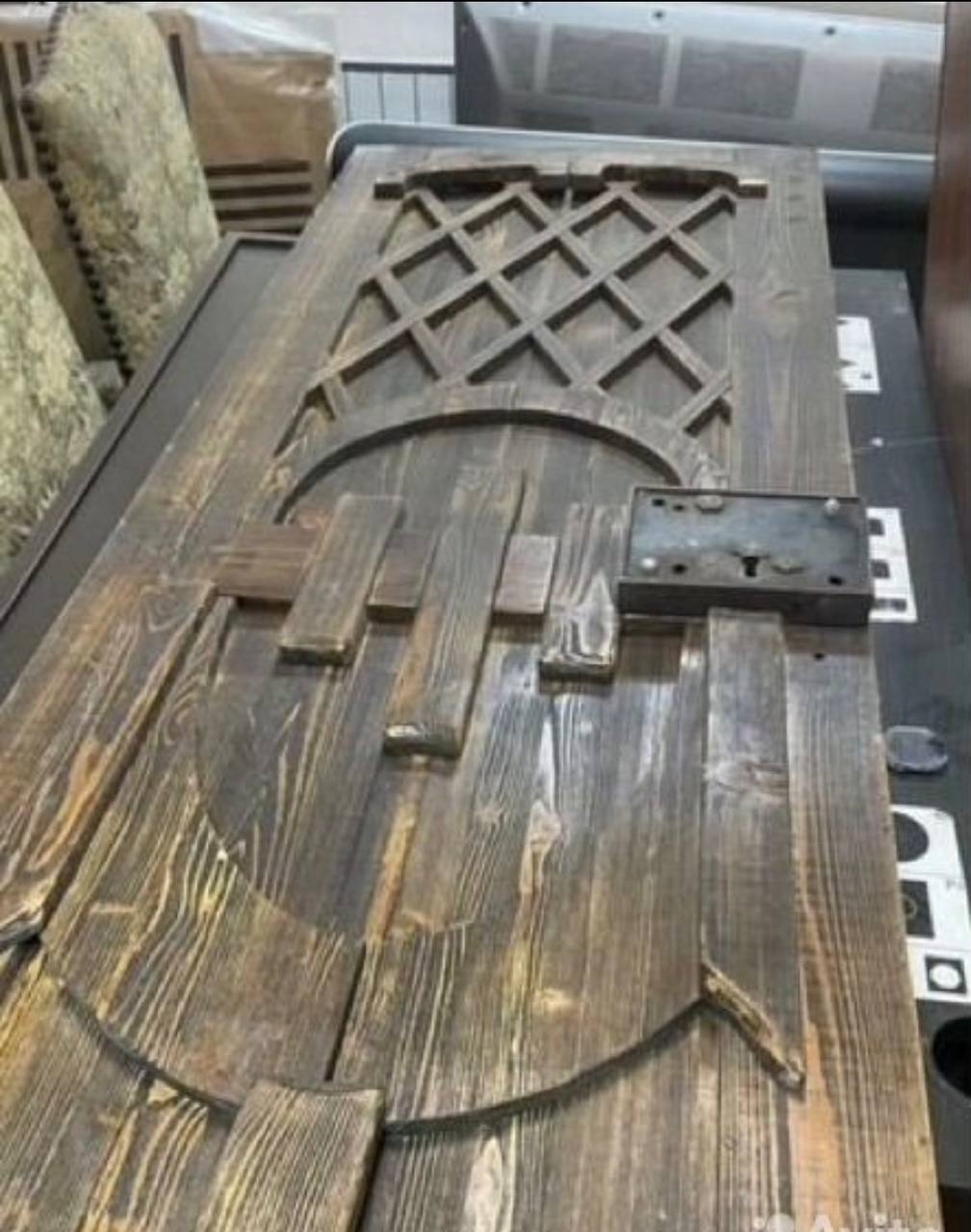 Дверь из массива дерева и раритетные стулья - Для дома и дачи в Самара - фото 4