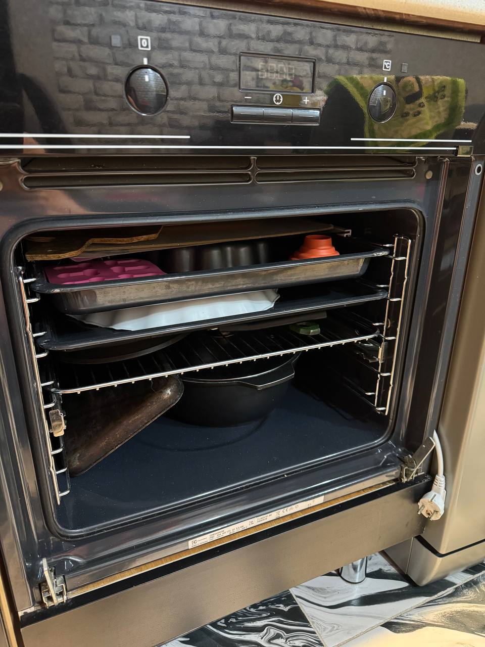 Куплю дверь в сборе на духовой шкаф Electrolux - Для дома и дачи в Улан-Удэ