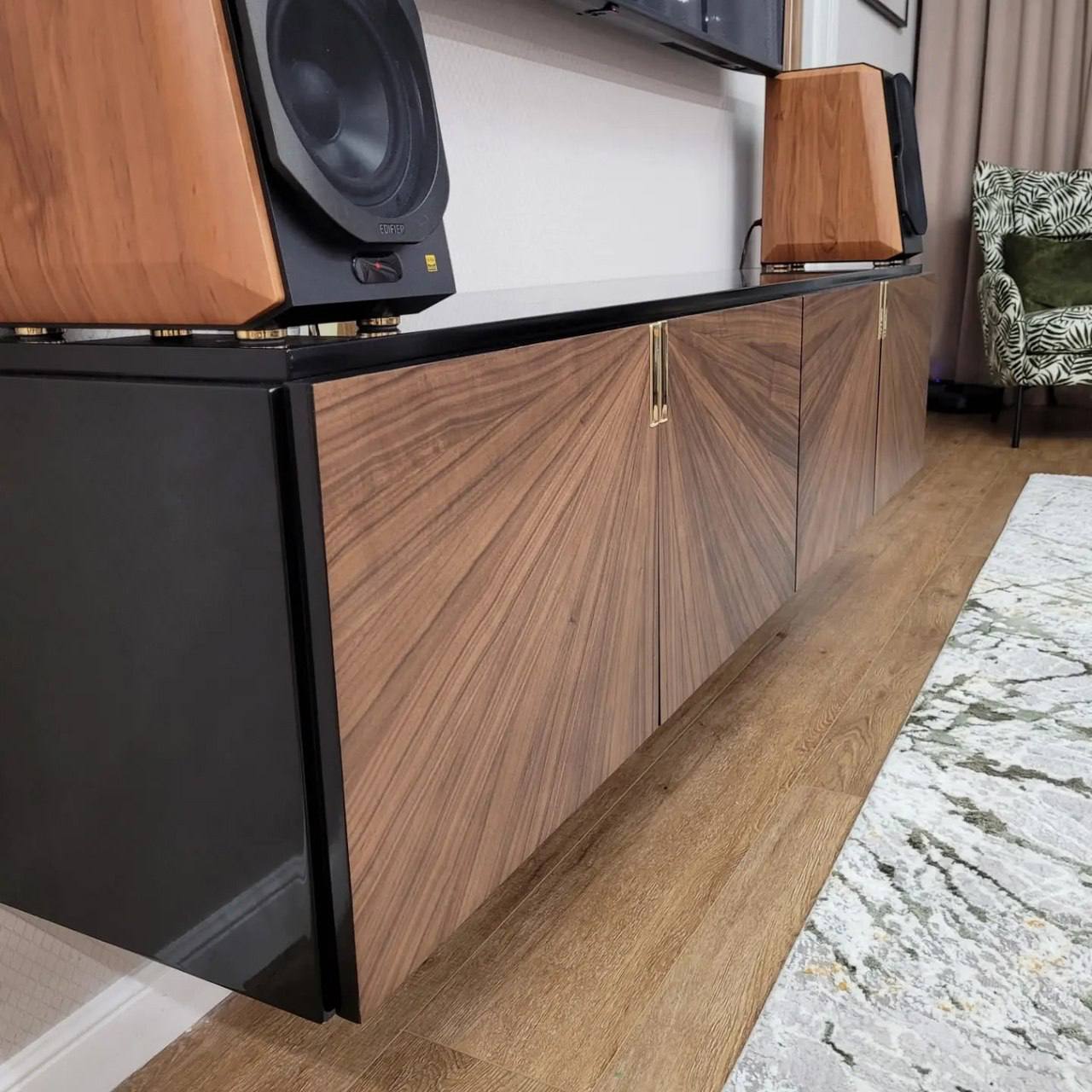 Индивидуальные фасады для телевизора - Услуги в Тюмень - фото 2