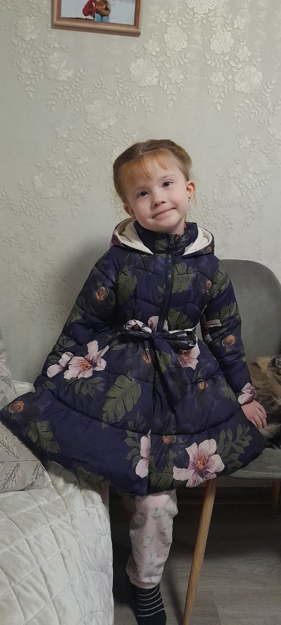 Зимнее теплое пальто на девочку - Одежда в Тюмень