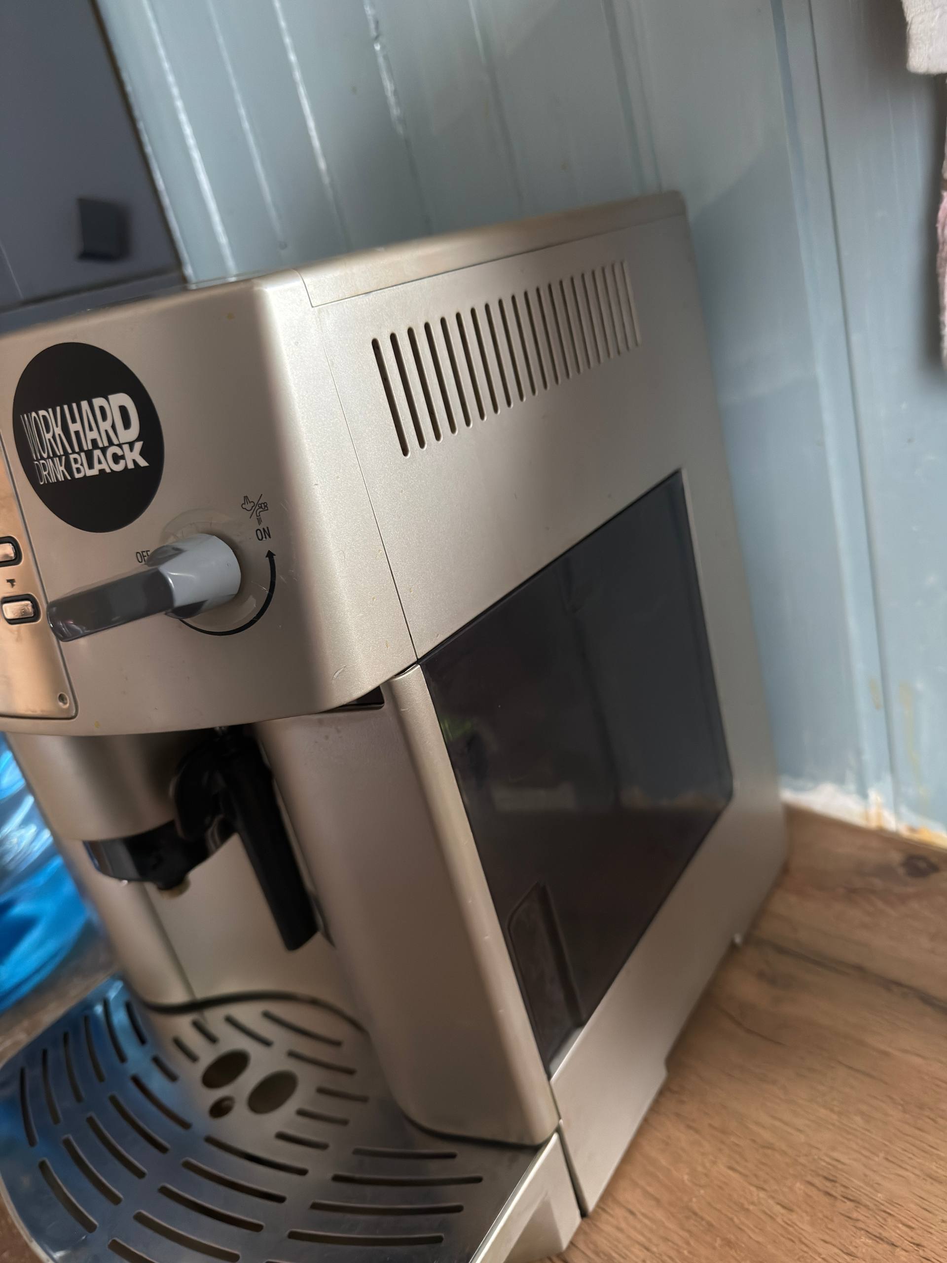 Продажа кофемашины Delonghi Magnifica Rapid Cappuccino - Электроника в Владимир - фото 3