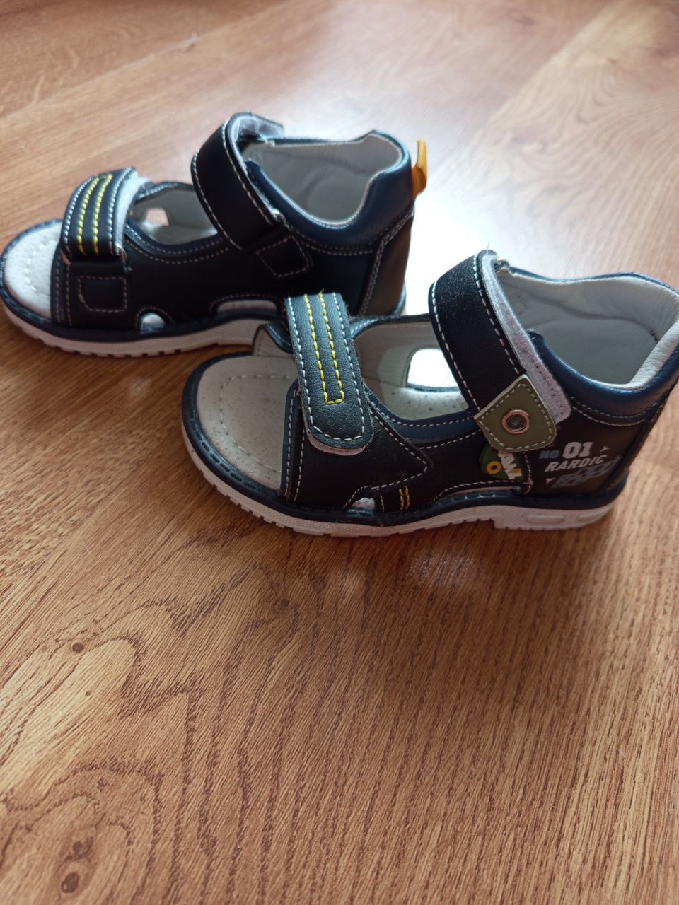 Сандали в отличном состоянии - частное объявление в Уссурийск