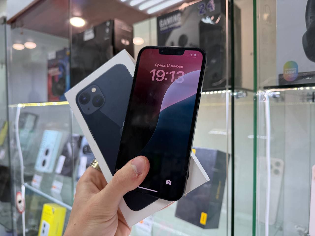 iPhone 13 128gb в прекрасном состоянии - Электроника в Владивосток