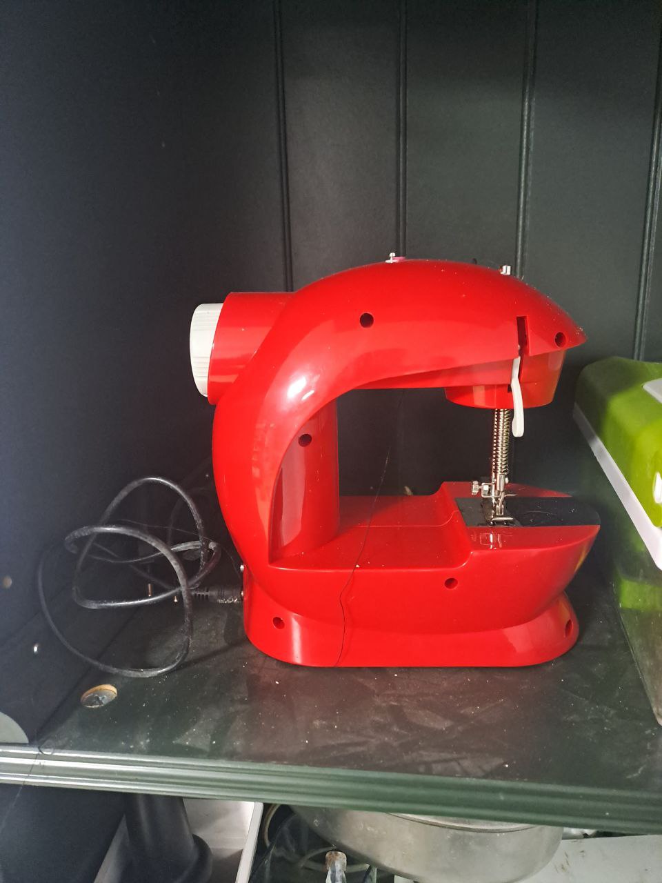 Продажа мини-швейной машинки и электроники - Электроника в Тюмень