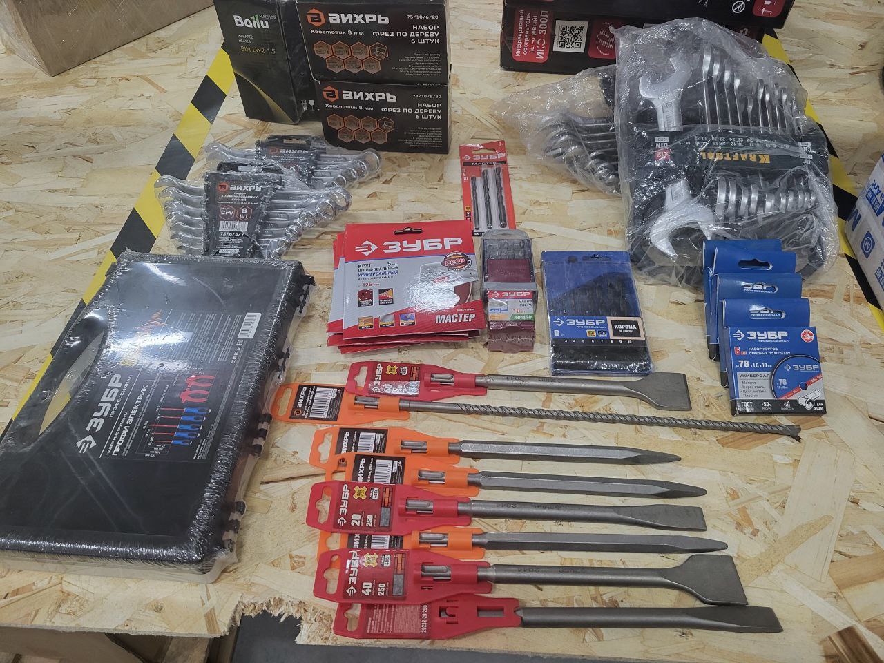 Набор инструментов для дома, гаража или дачи - Для дома и дачи в Казань