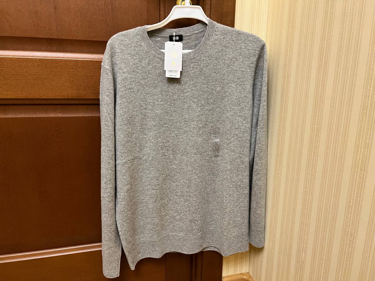 Свитер Uniqlo из кашемира - Одежда в Москва