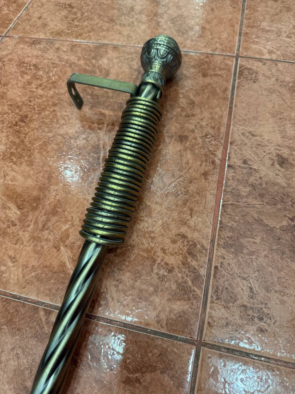 Настенный карниз - частное объявление в Астрахань