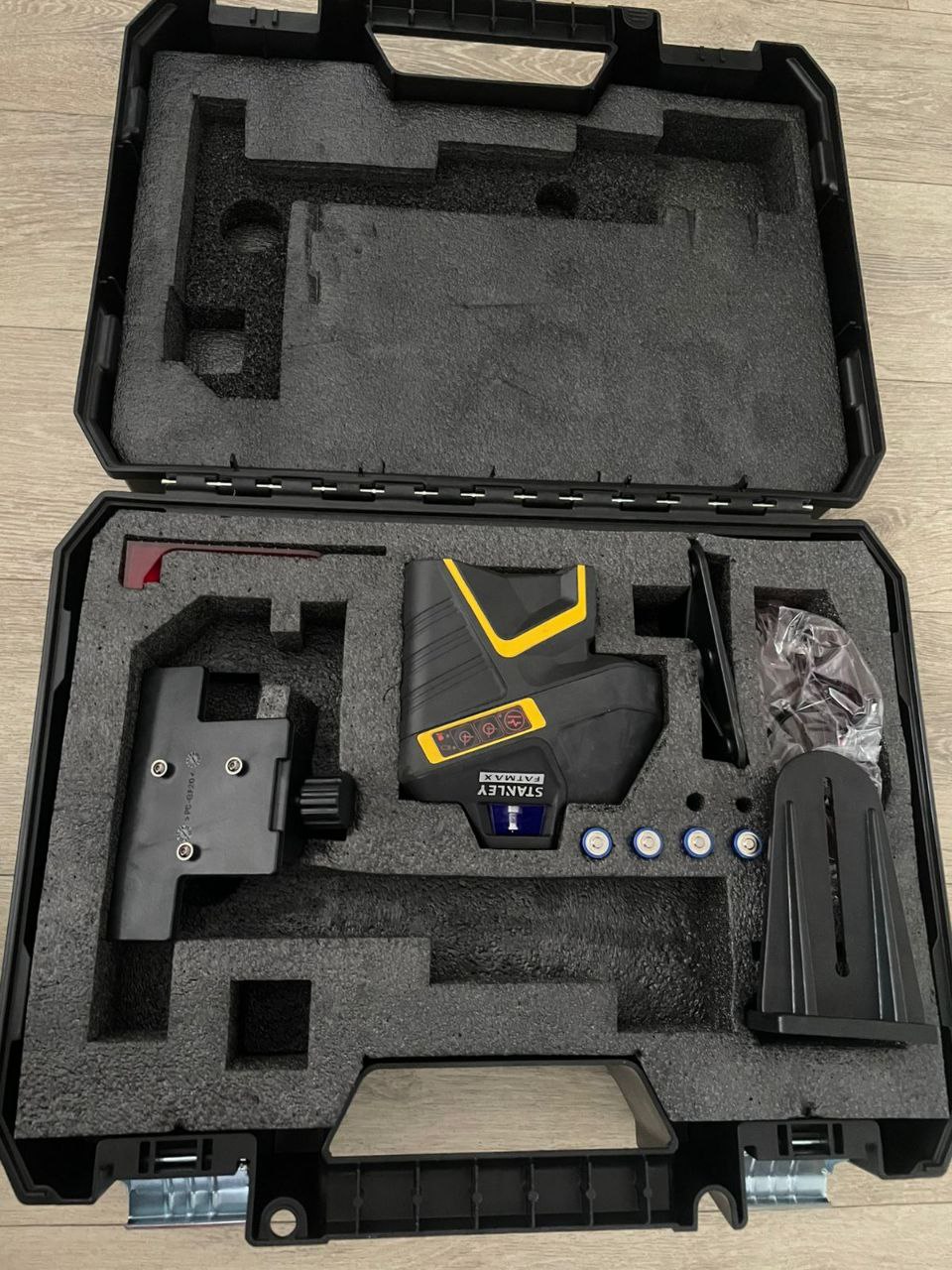 Продам штангу и уровень - Хобби и отдых в Набережные Челны