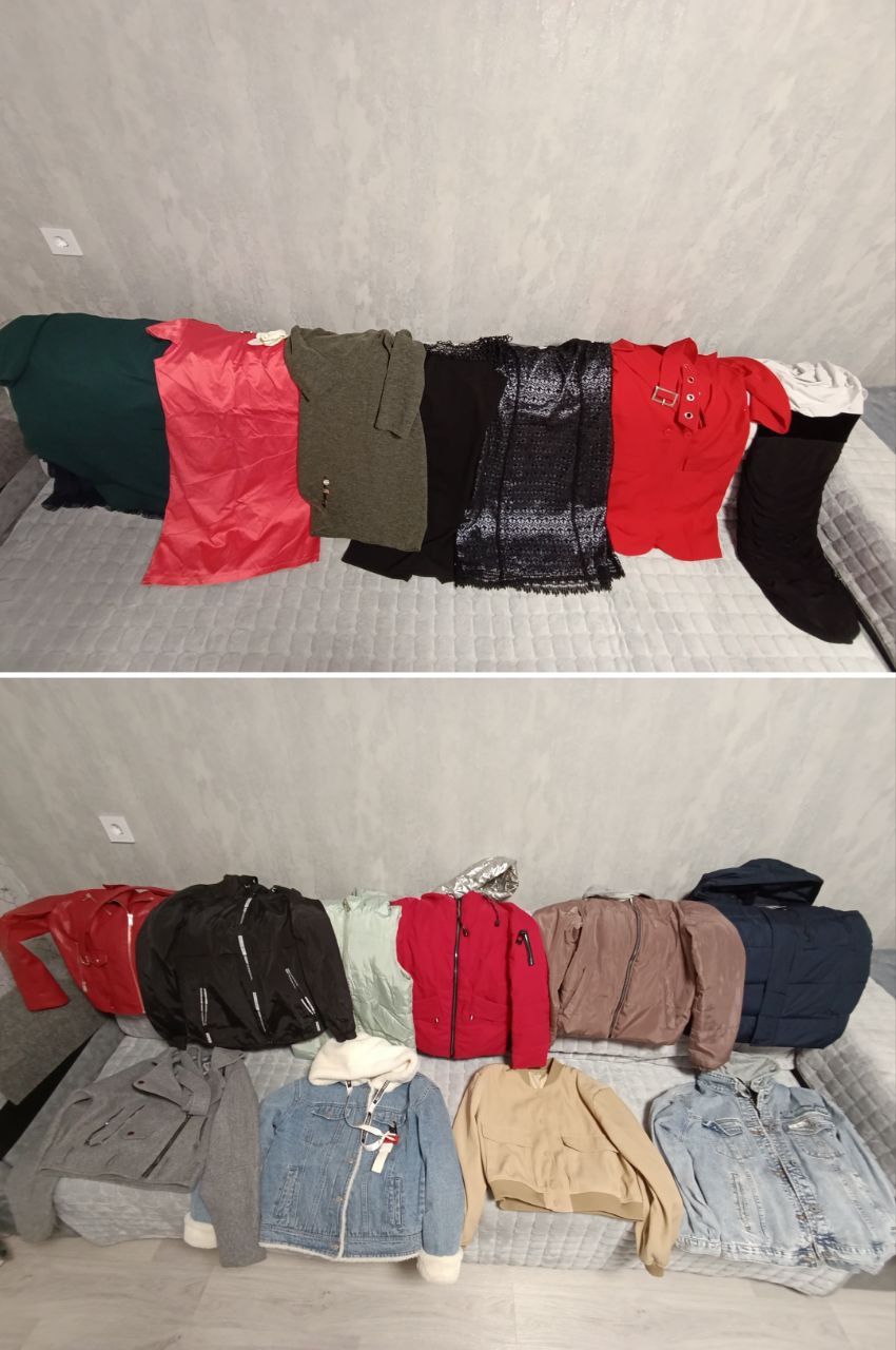 Верхняя одежда и платья 42-44 размер - Одежда в Набережные Челны