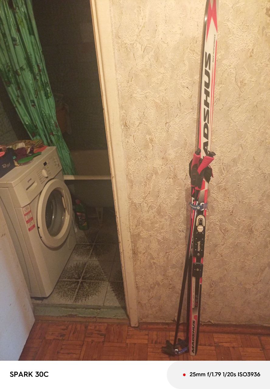 Лыжи детские пластиковые 154 см - Хобби и отдых в Балашиха