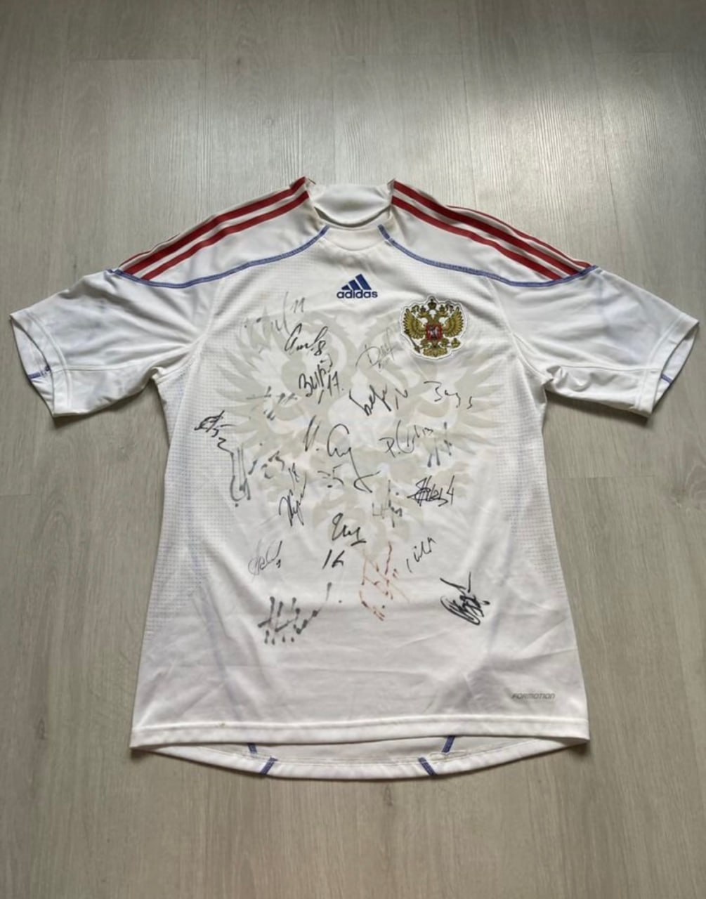 Футболка Адидас с автографами сборной России по футболу 2008 года - Одежда в Балашиха